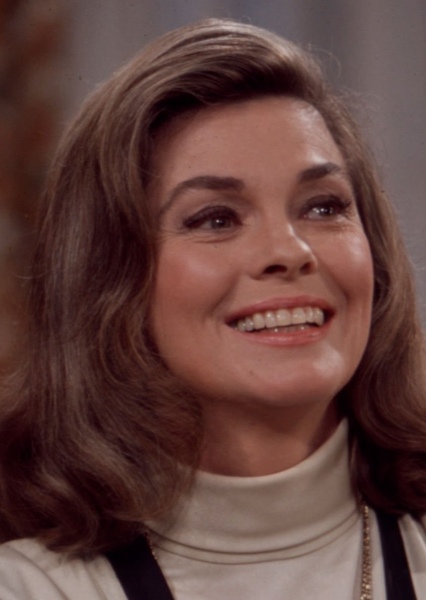 Joanne Dru photo