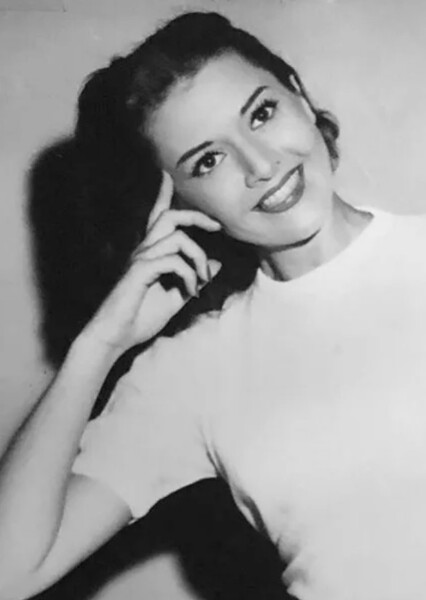 Joanne Linville photo