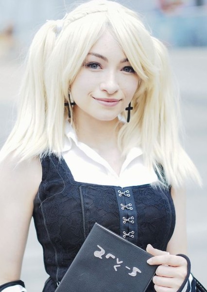 Jodelle Ferland photo