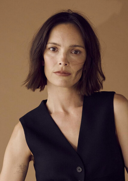 Jodi Balfour photo
