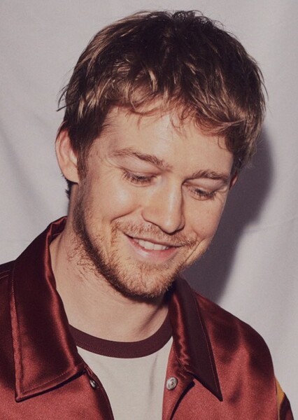 Joe Alwyn photo