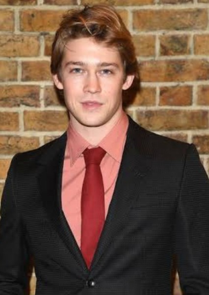 Joe Alwyn photo