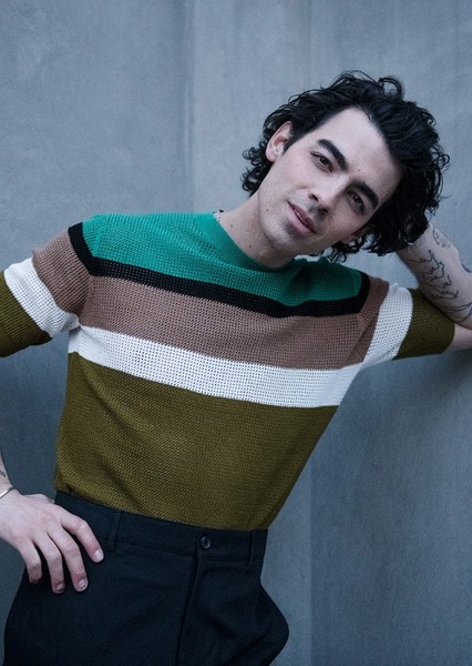 Joe Jonas photo