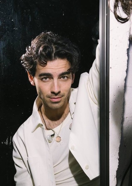 Joe Jonas photo