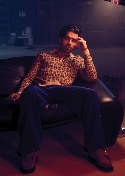 Joe Jonas photo