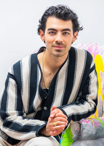 Joe Jonas photo