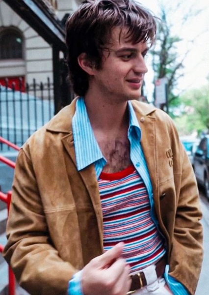 Joe Keery photo