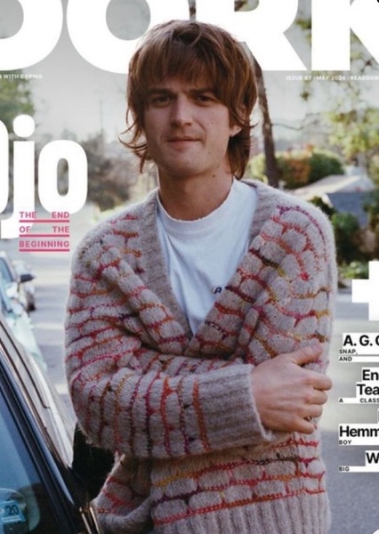Joe Keery photo