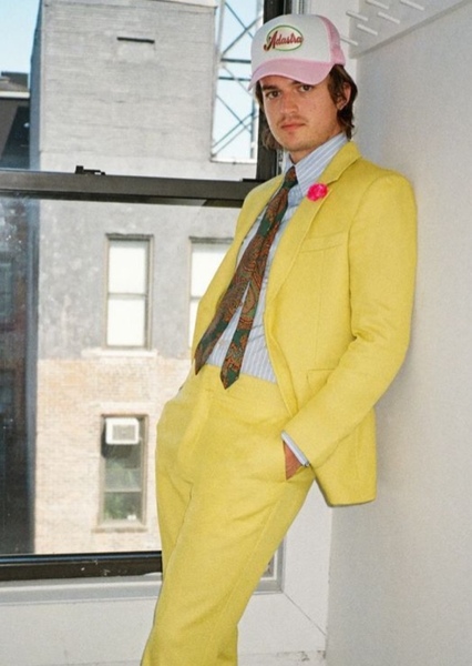 Joe Keery photo