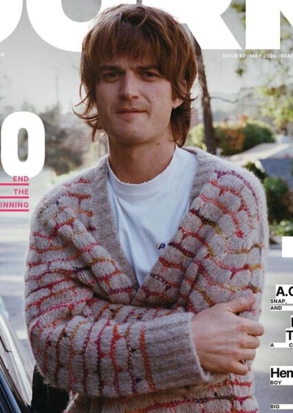 Joe Keery photo