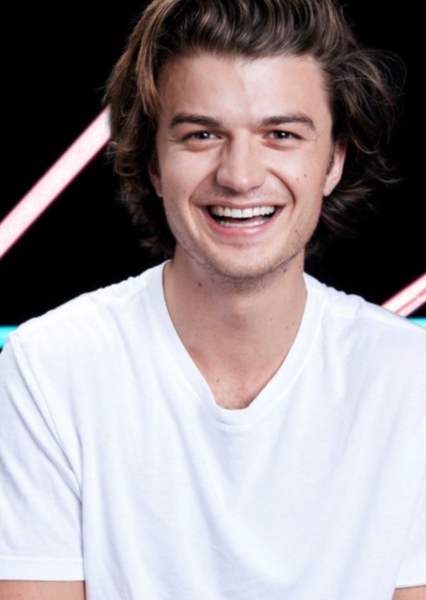 Joe Keery photo