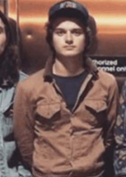 Joe Keery photo
