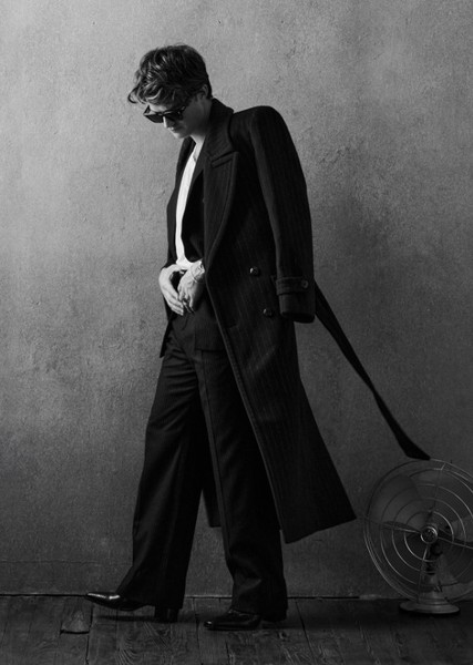 Joe Keery photo