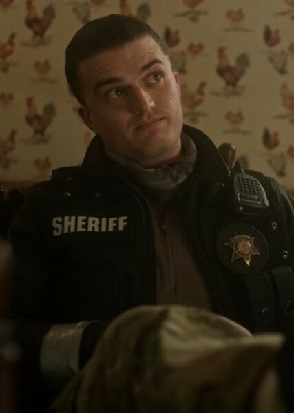 Joe Keery photo