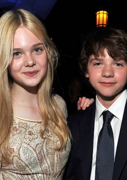 Joel Courtney and Elle Fanning photo