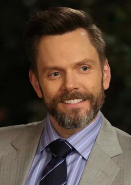 Joel McHale photo