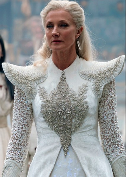 Joely Richardson