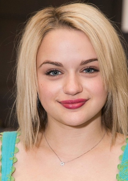 Joey King photo
