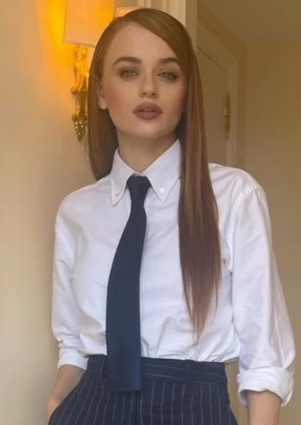 Joey King photo