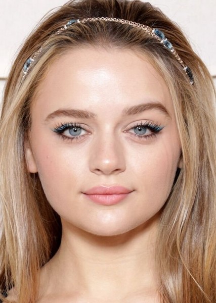 Joey King photo