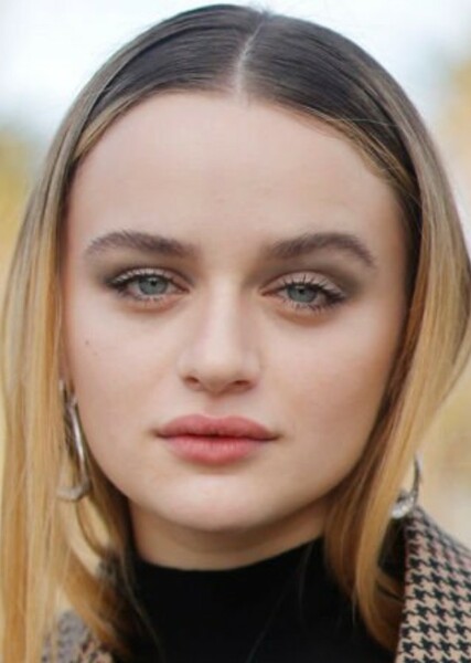 Joey King photo