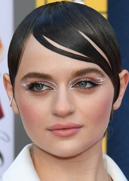 Joey King photo