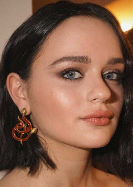 Joey King photo