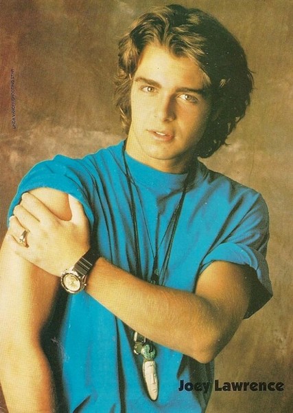 Joey Lawrence photo