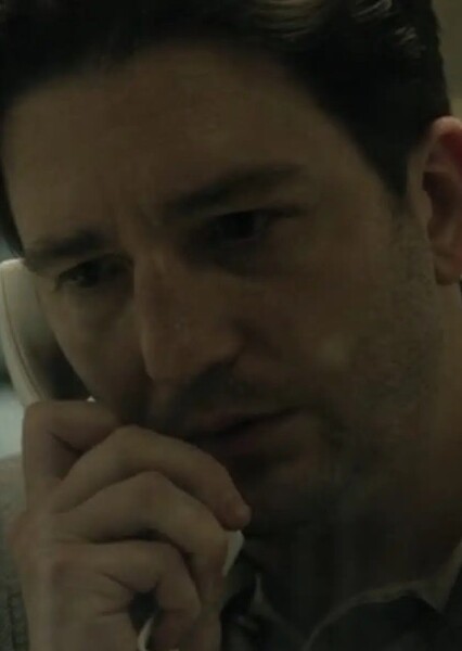 John Magaro photo