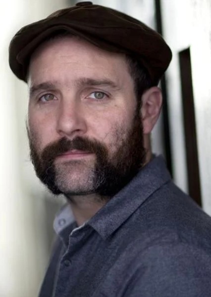 Johnny Harris photo
