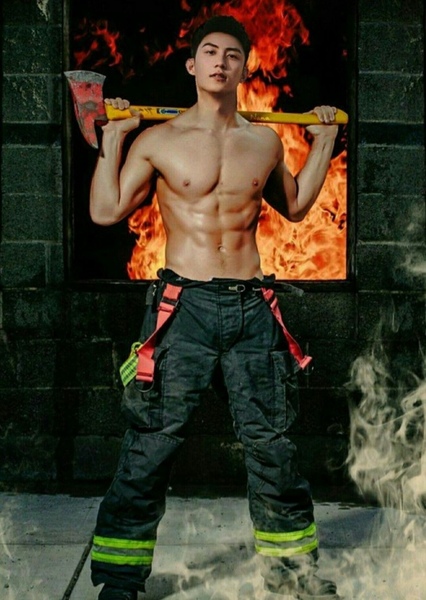 Johnny Huang photo
