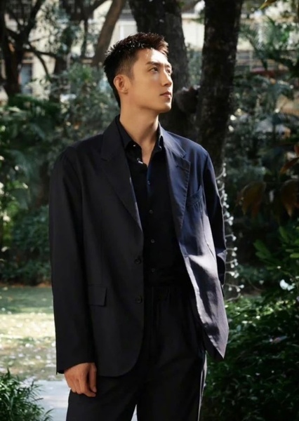 Johnny Huang photo