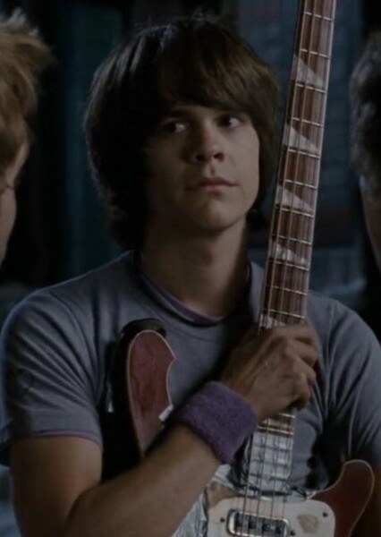 Johnny Simmons photo