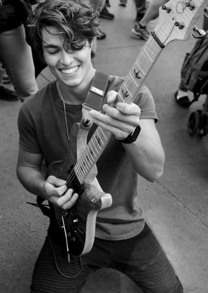 Jon Dretto photo