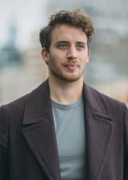 Jonas Bloquet photo