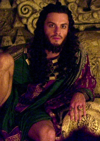 Jonathan Bailey photo