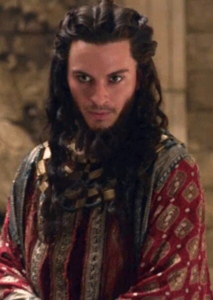 Jonathan Bailey photo