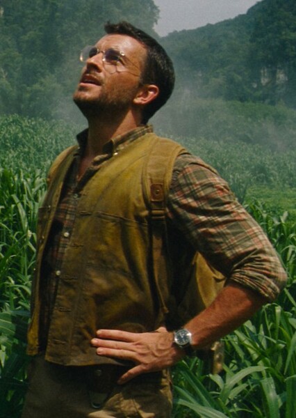 Jonathan Bailey photo