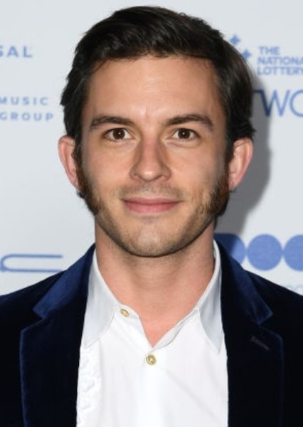 Jonathan Bailey photo