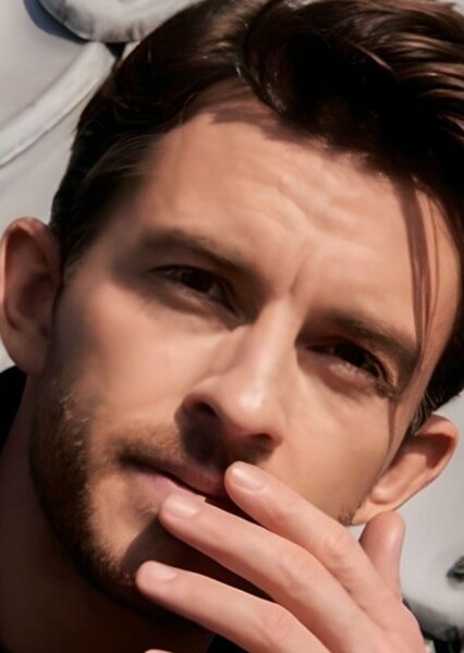 Jonathan Bailey photo