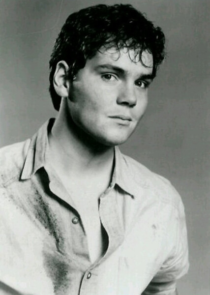 Jonathan Crombie photo