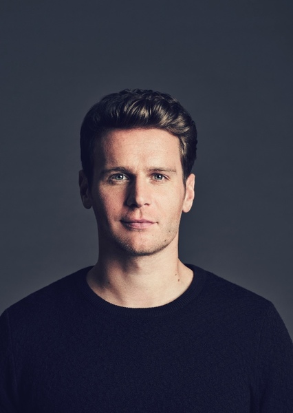 Jonathan Groff photo