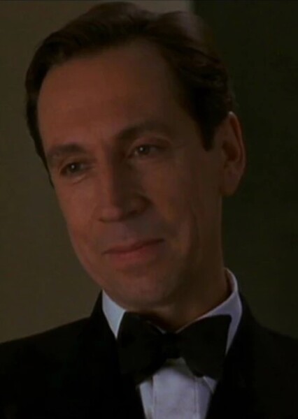 Jonathan Hyde photo