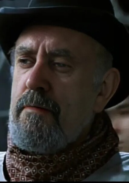 Jonathan Pryce photo