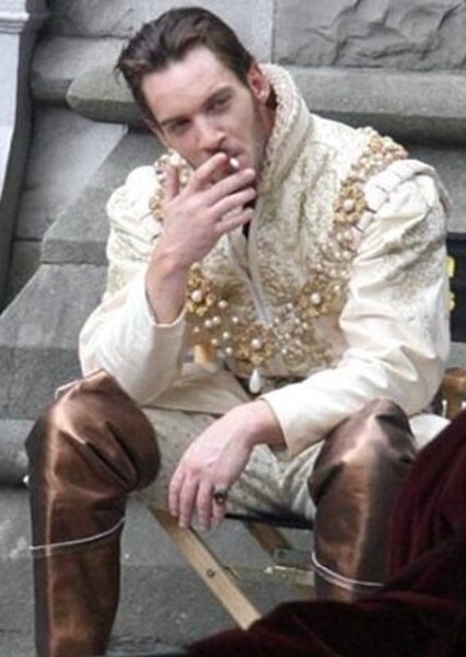 Jonathan Rhys Meyers photo