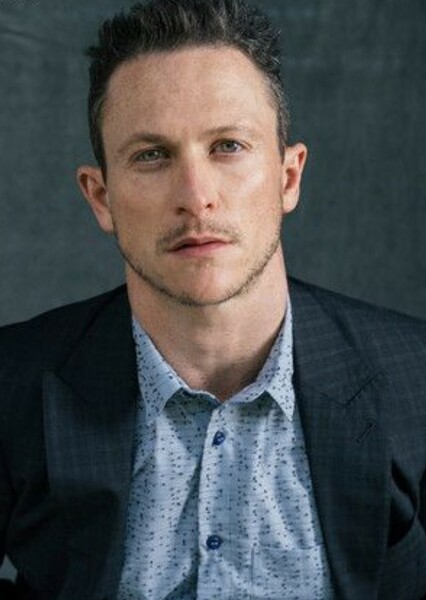 Jonathan Tucker photo
