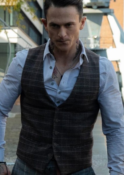 Jonathan Tucker photo