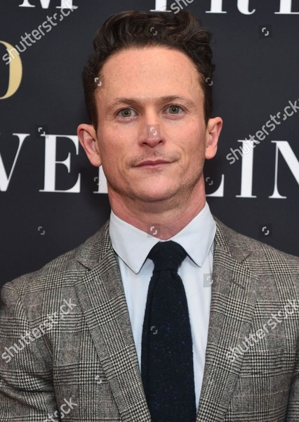 Jonathan Tucker photo