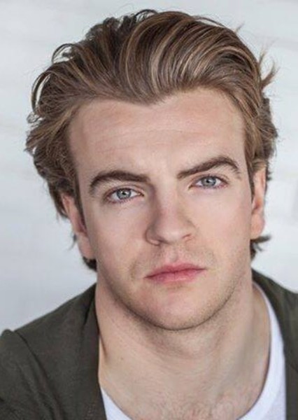 Jonno Davies photo