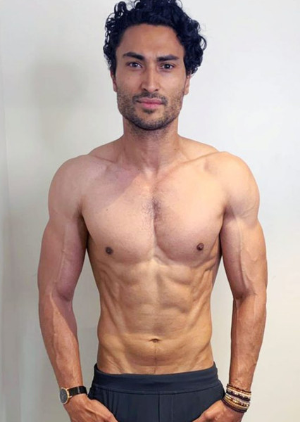 Jonny Cruz photo